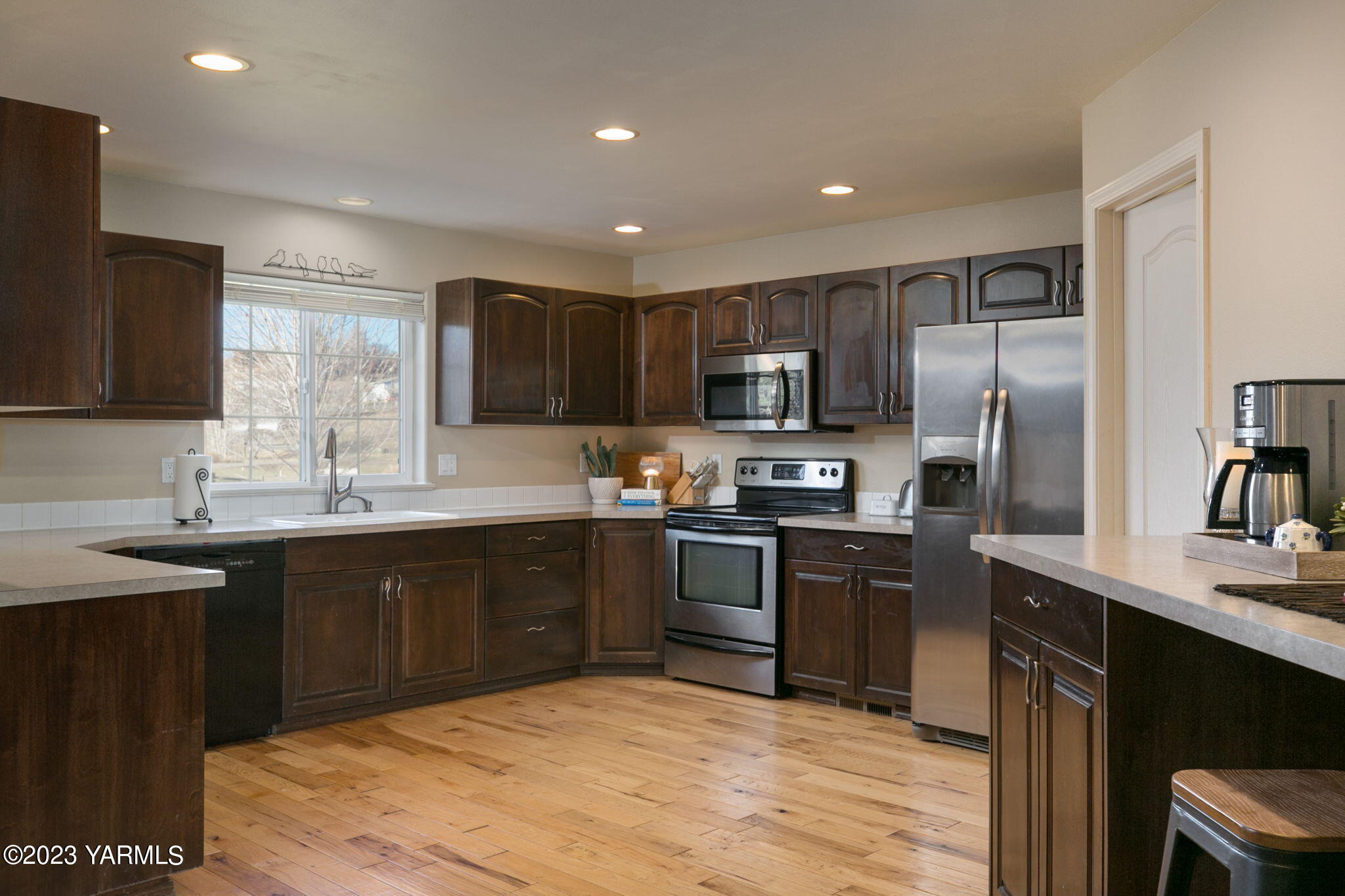 85 Parish Rd