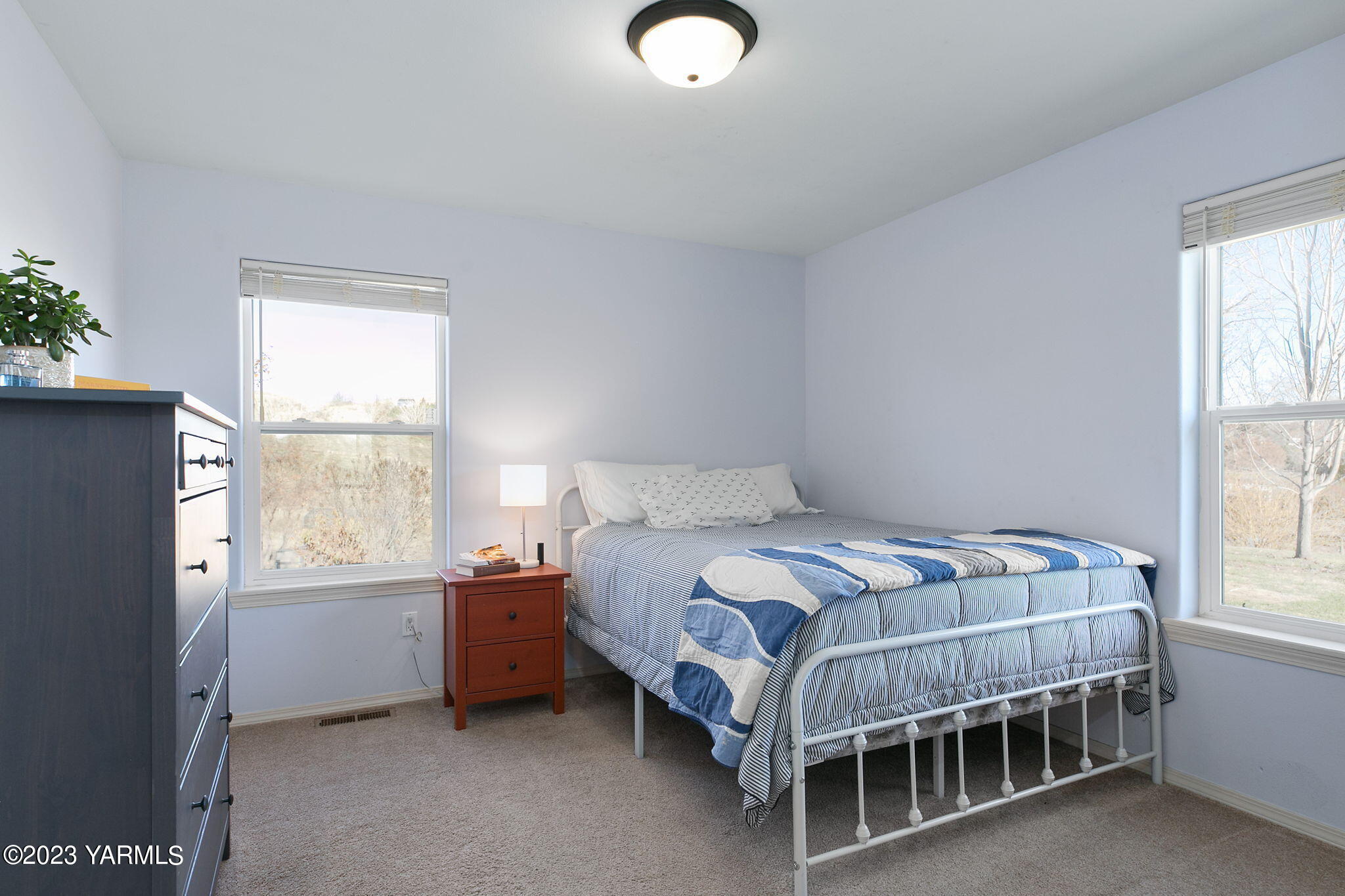 85 Parish Rd