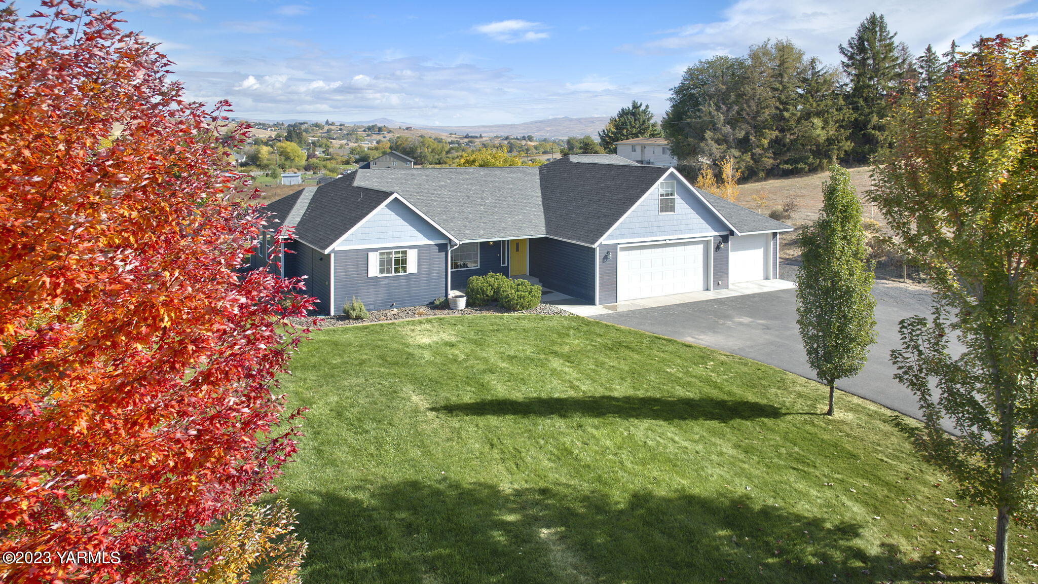 85 Parish Rd