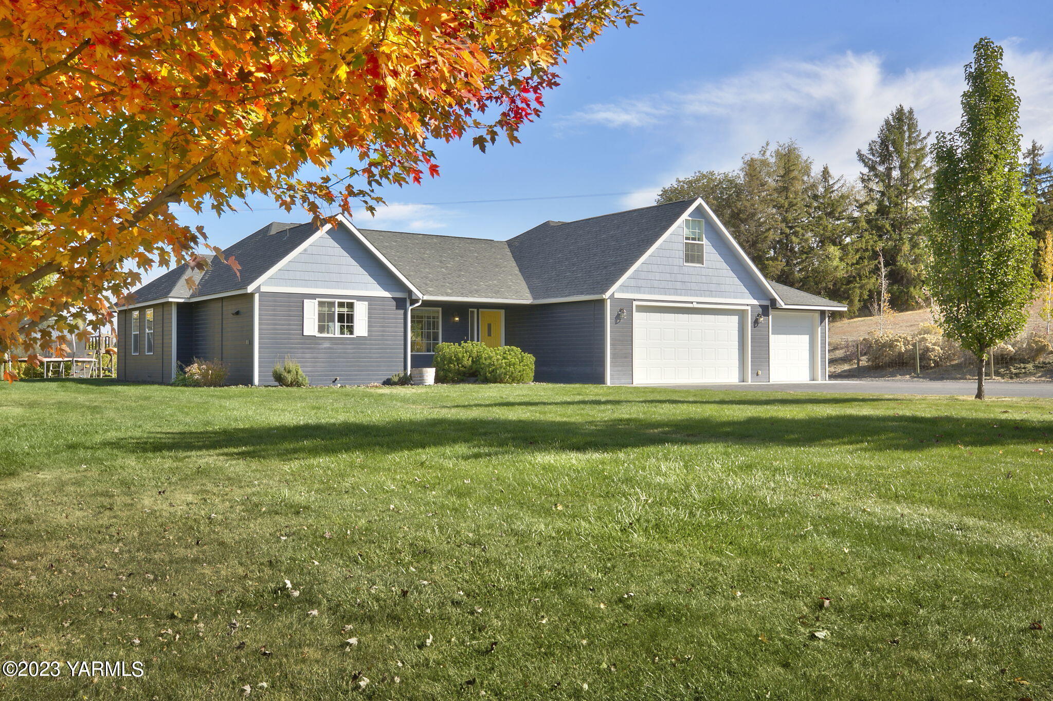 85 Parish Rd