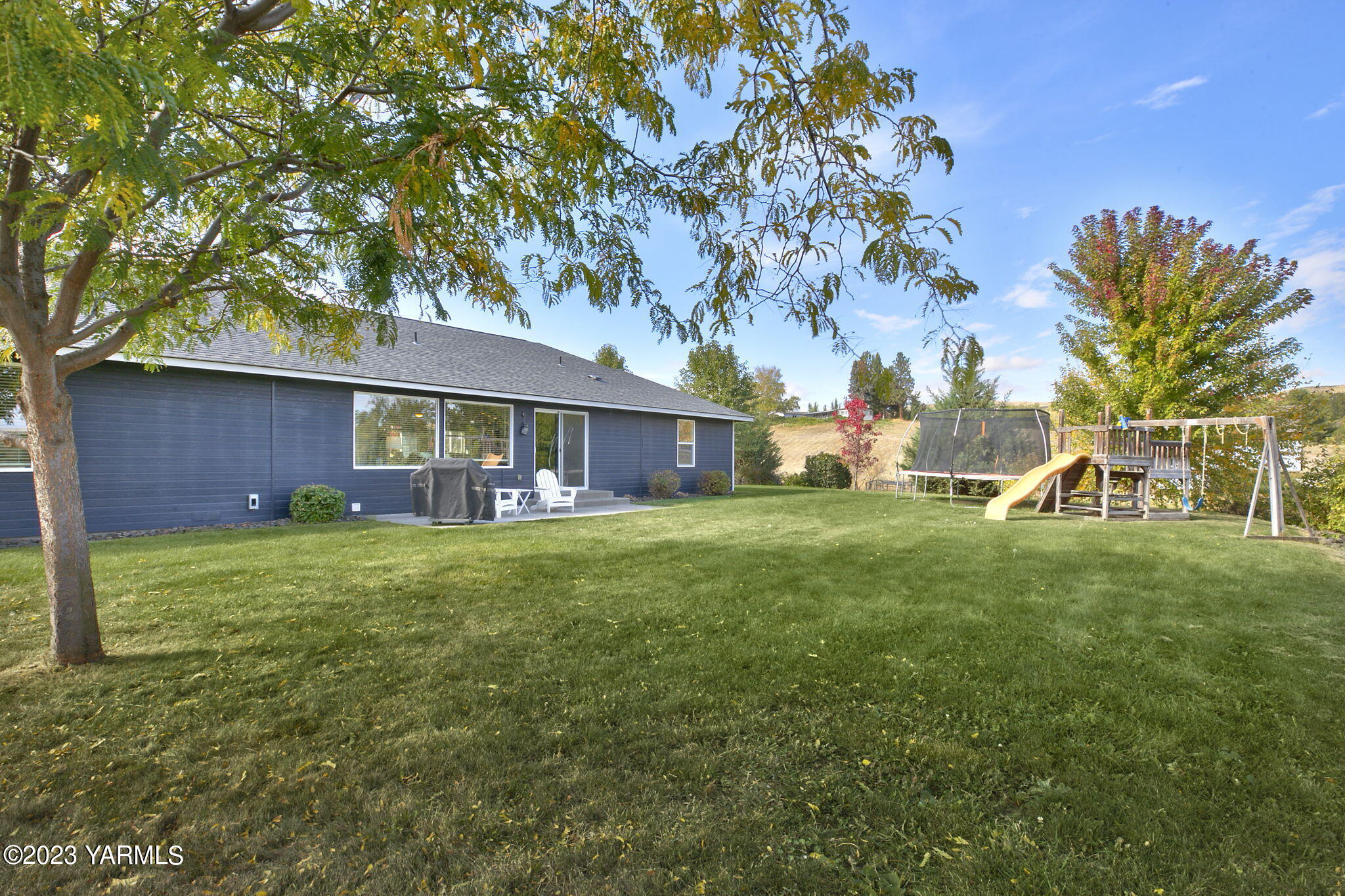 85 Parish Rd