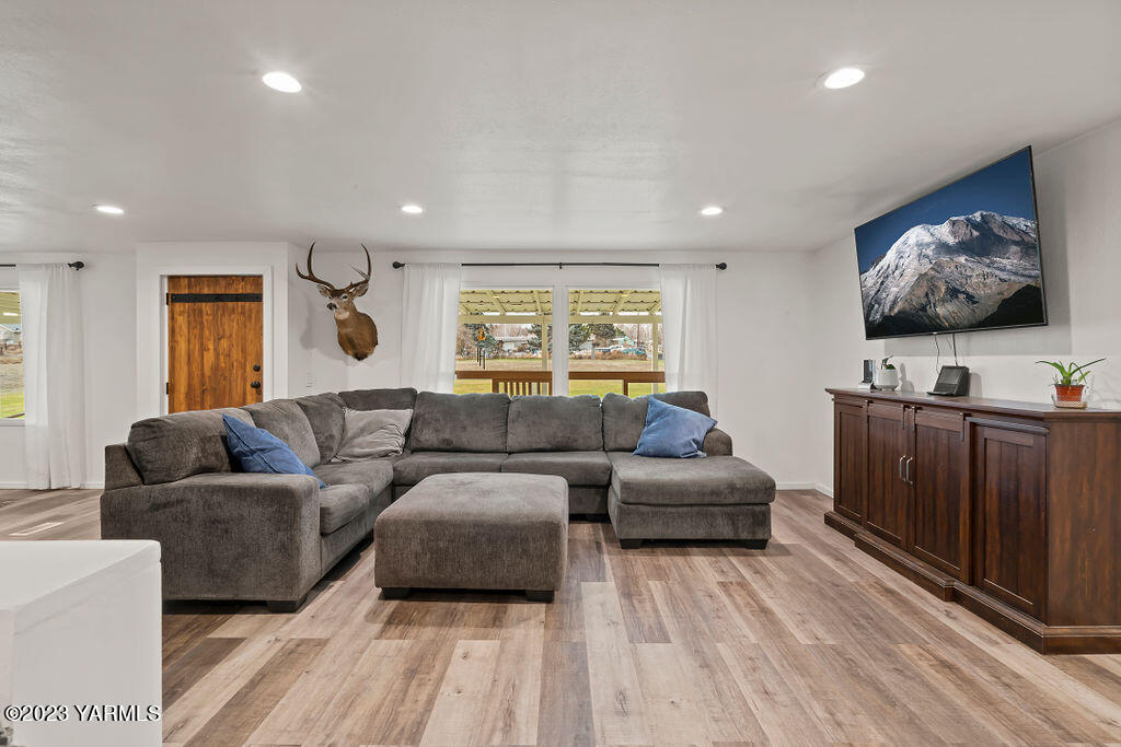 130 Quail Meadow Ln