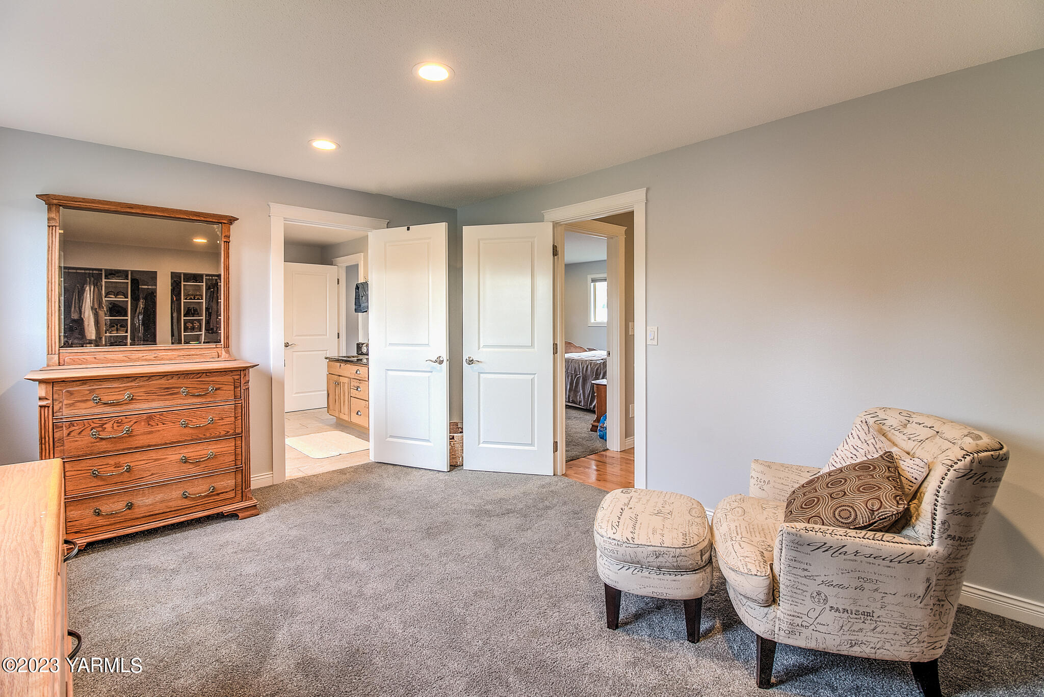413 N 63rd Ave