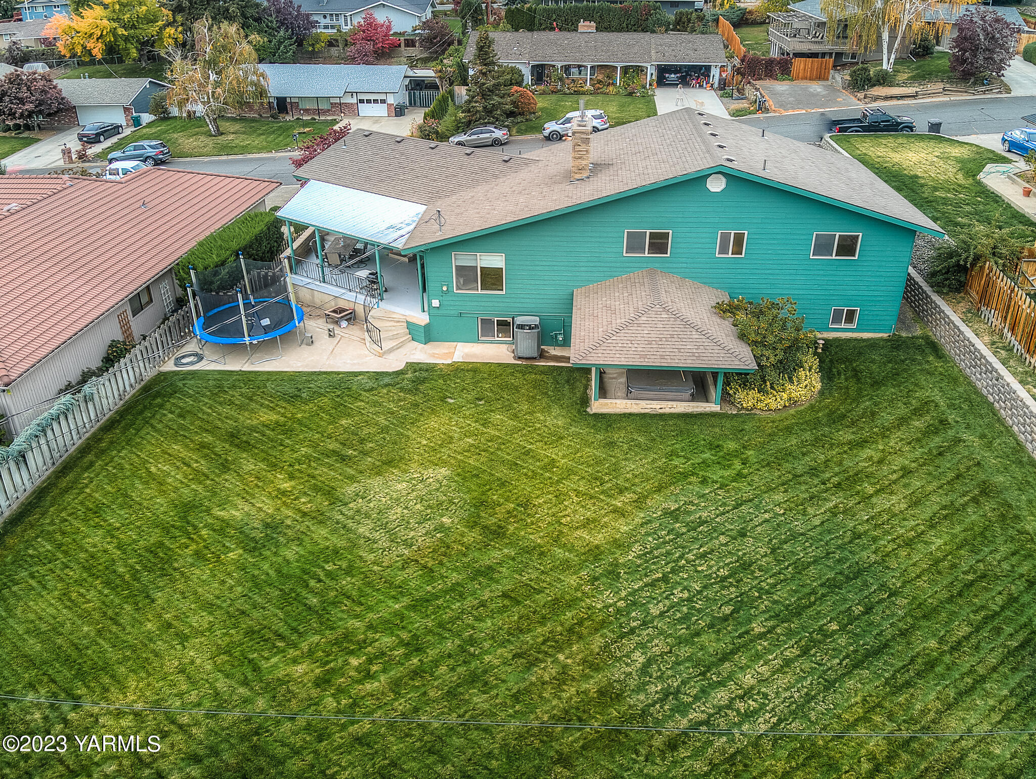 413 N 63rd Ave