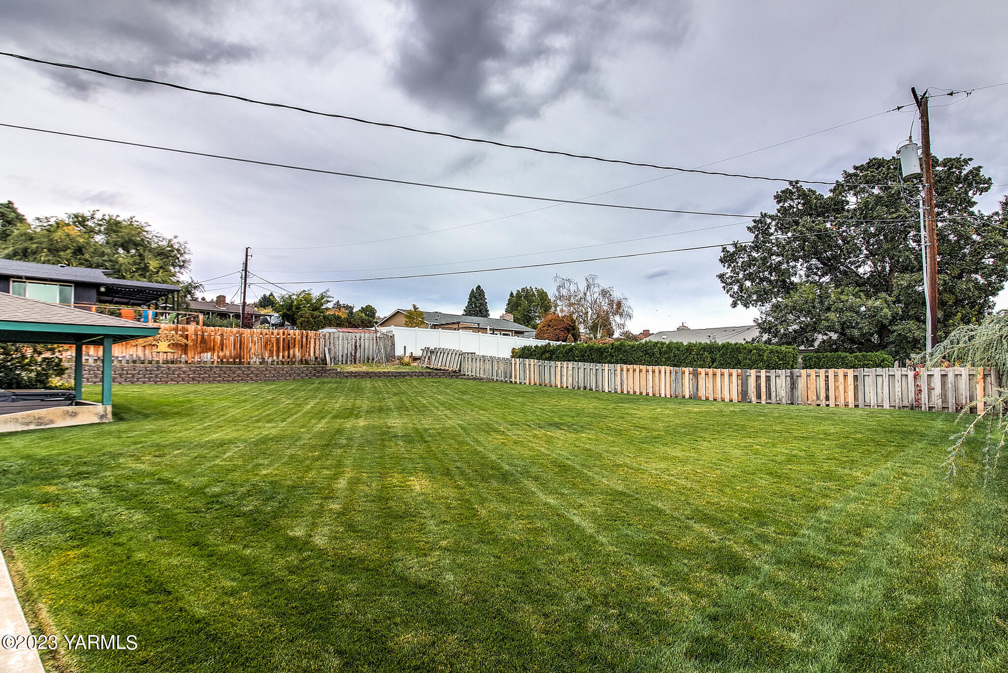 413 N 63rd Ave