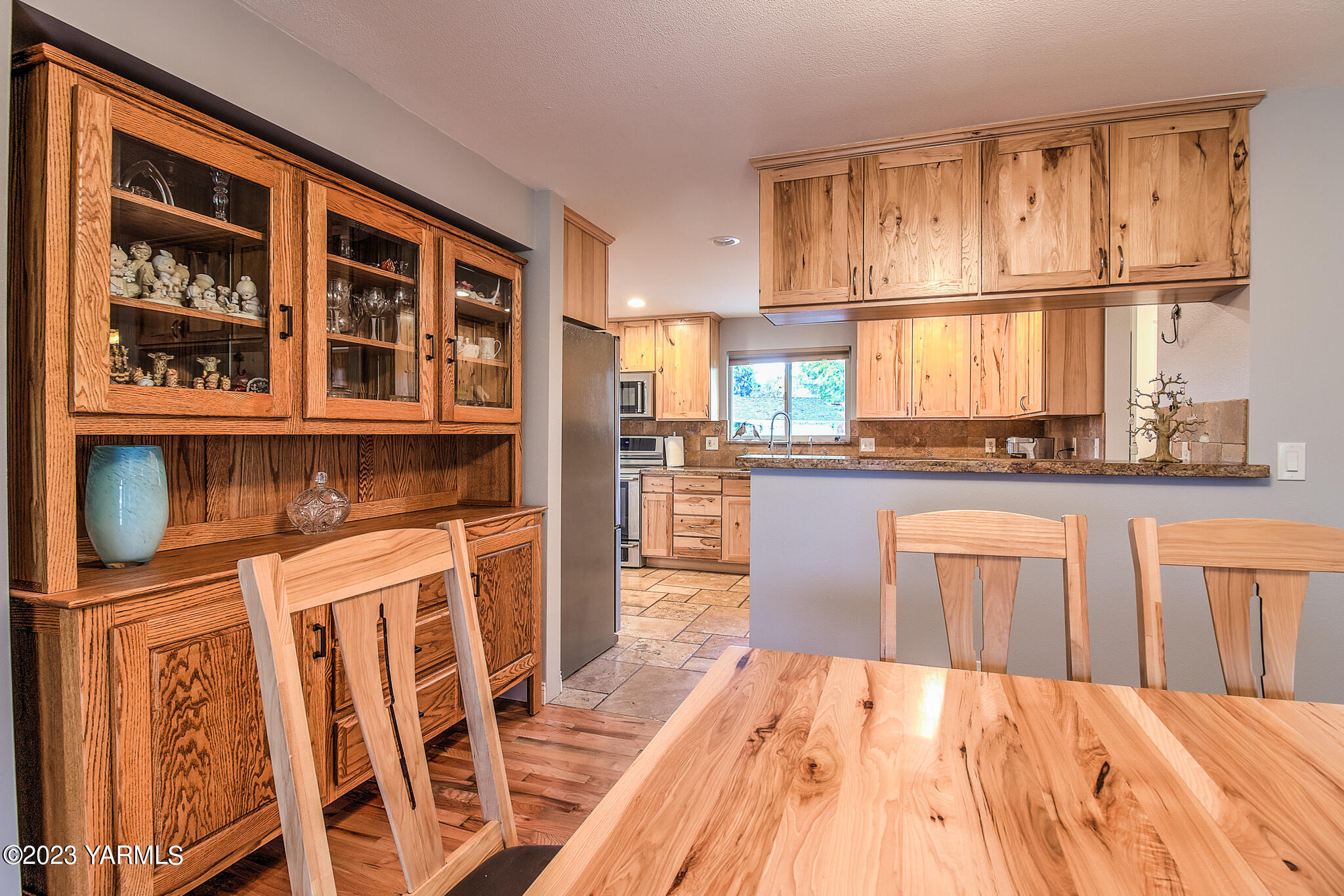 413 N 63rd Ave