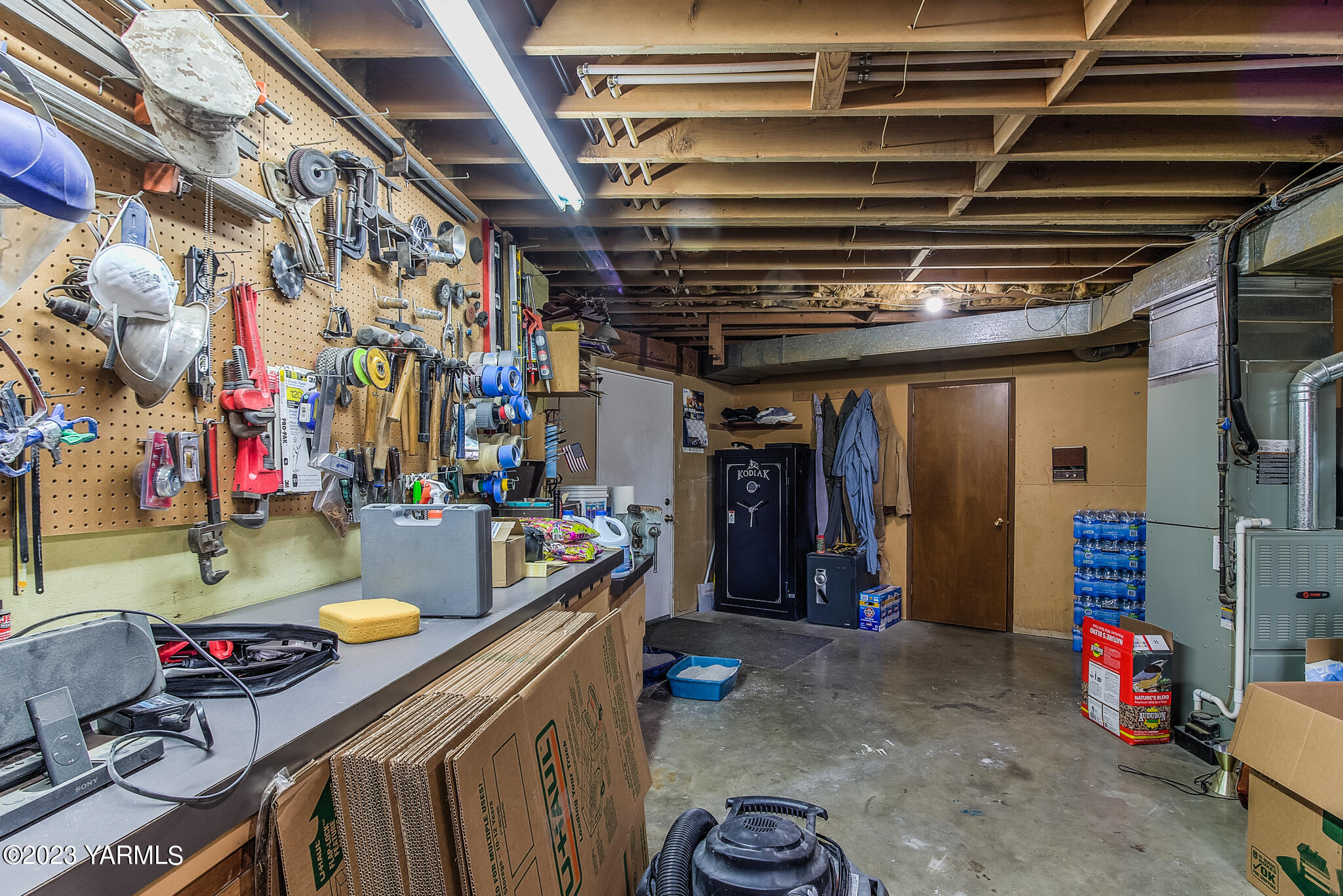 413 N 63rd Ave