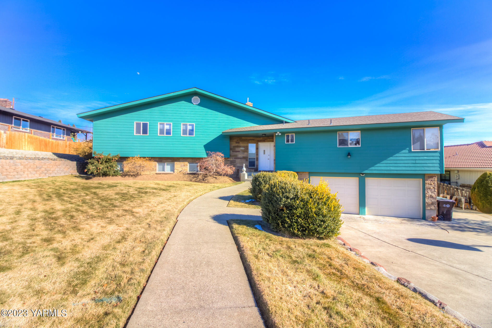413 N 63rd Ave