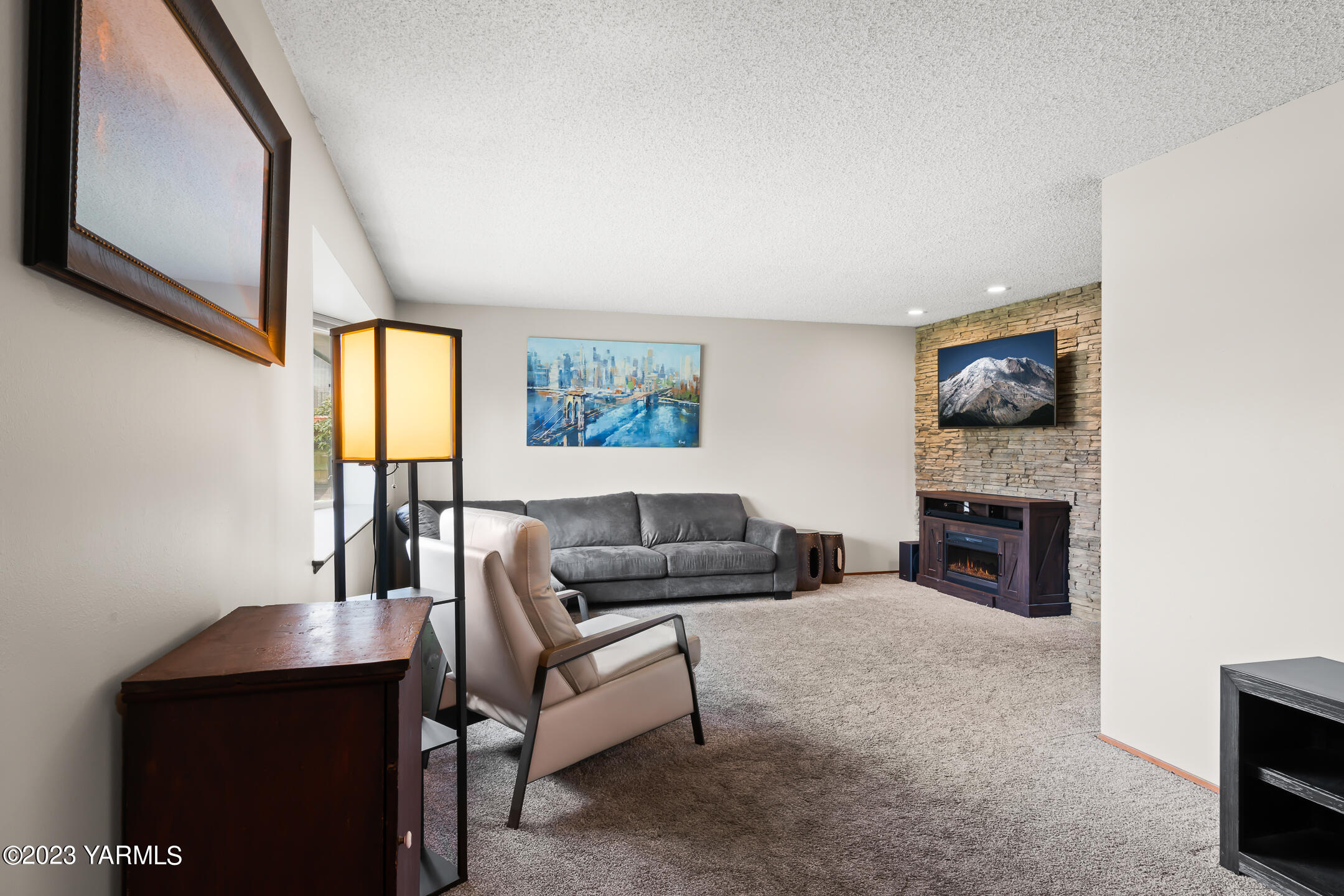 101 N 58th Ave Unit: 6