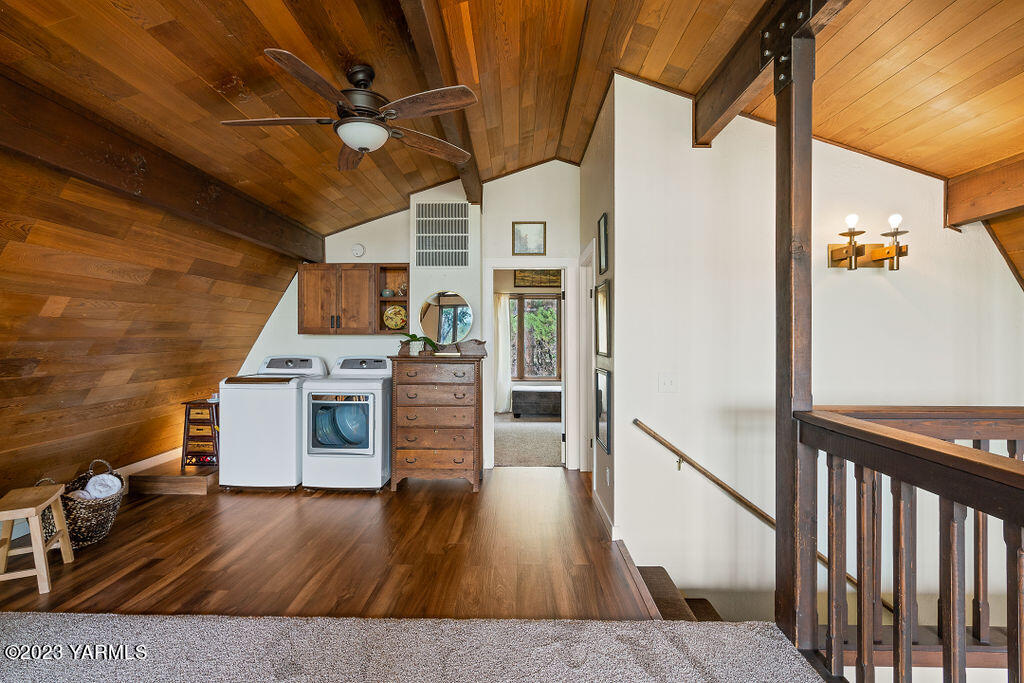 1006 Prospect Way