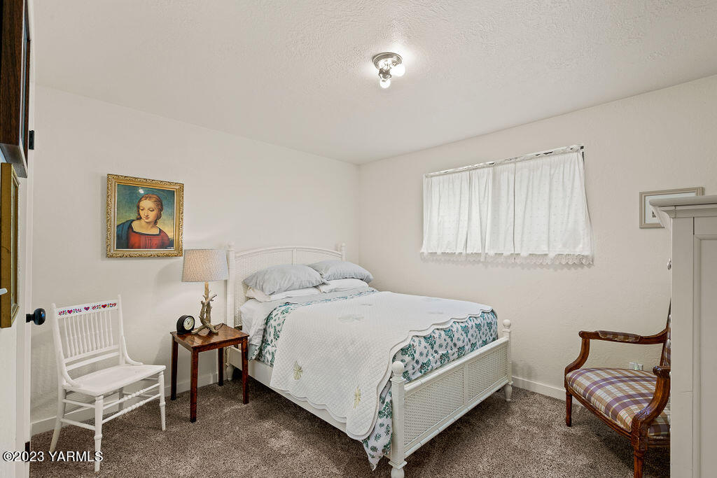 1006 Prospect Way