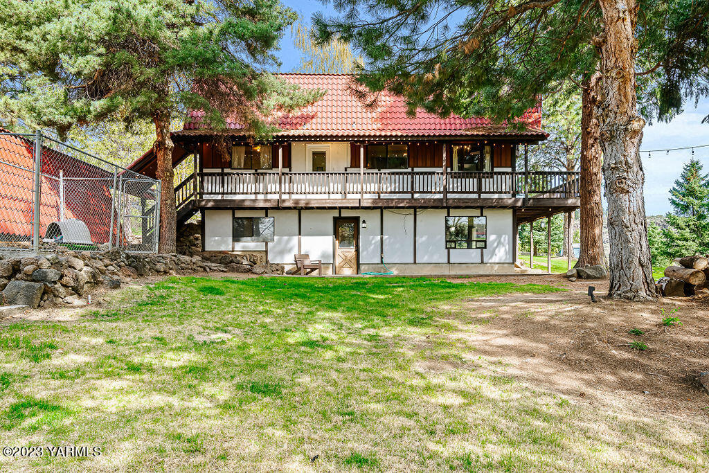 1006 Prospect Way