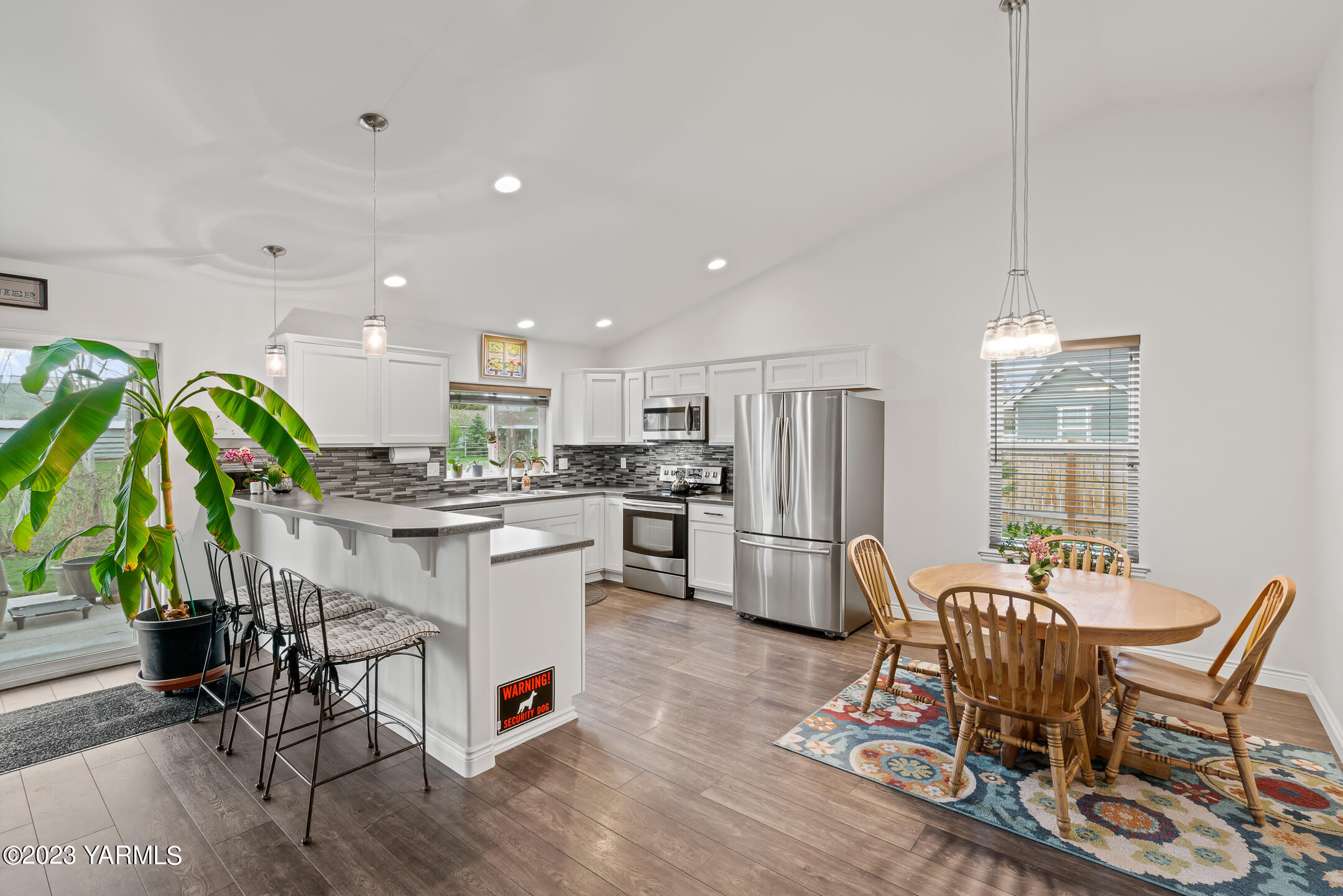 5908 Crestfields Rd