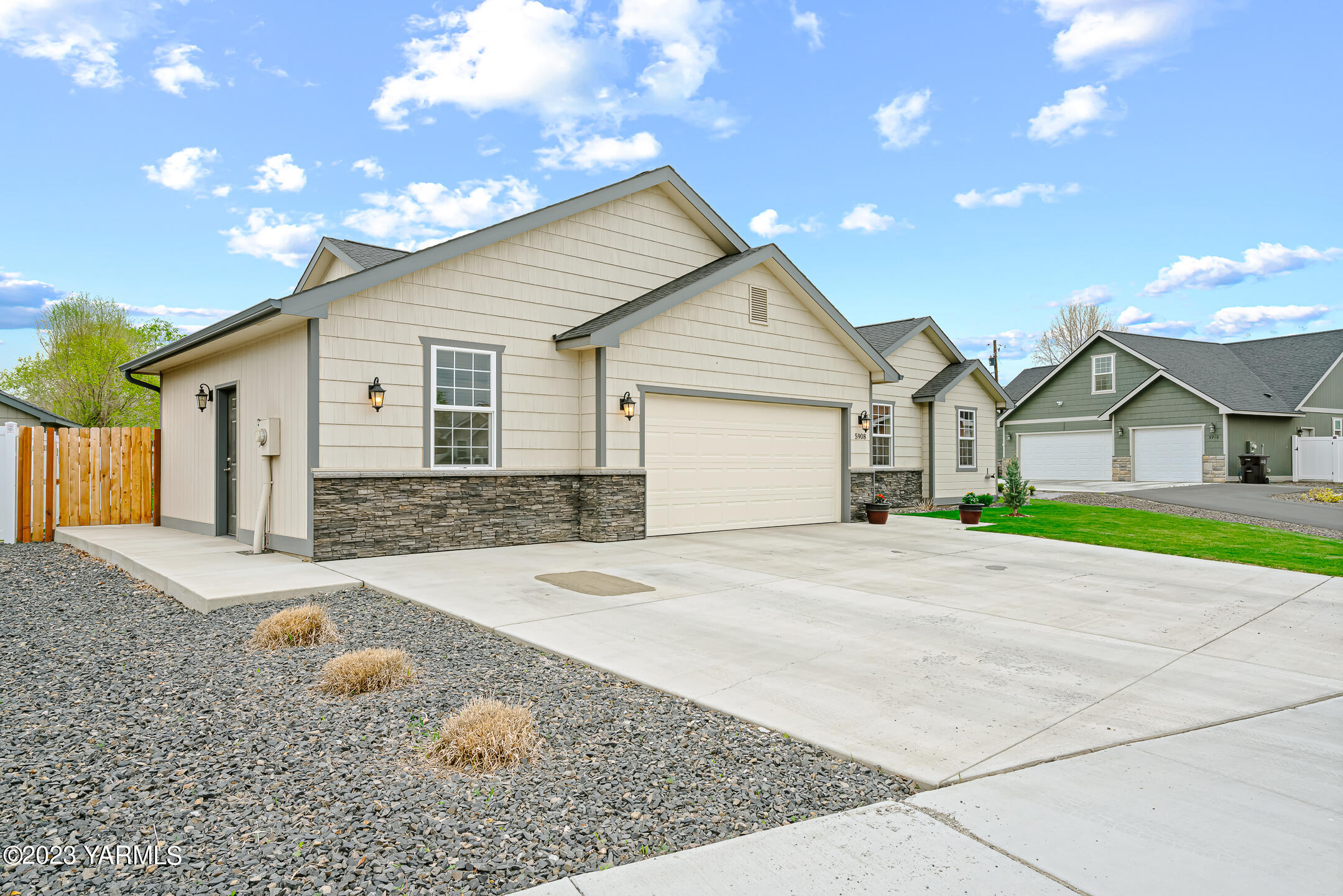 5908 Crestfields Rd