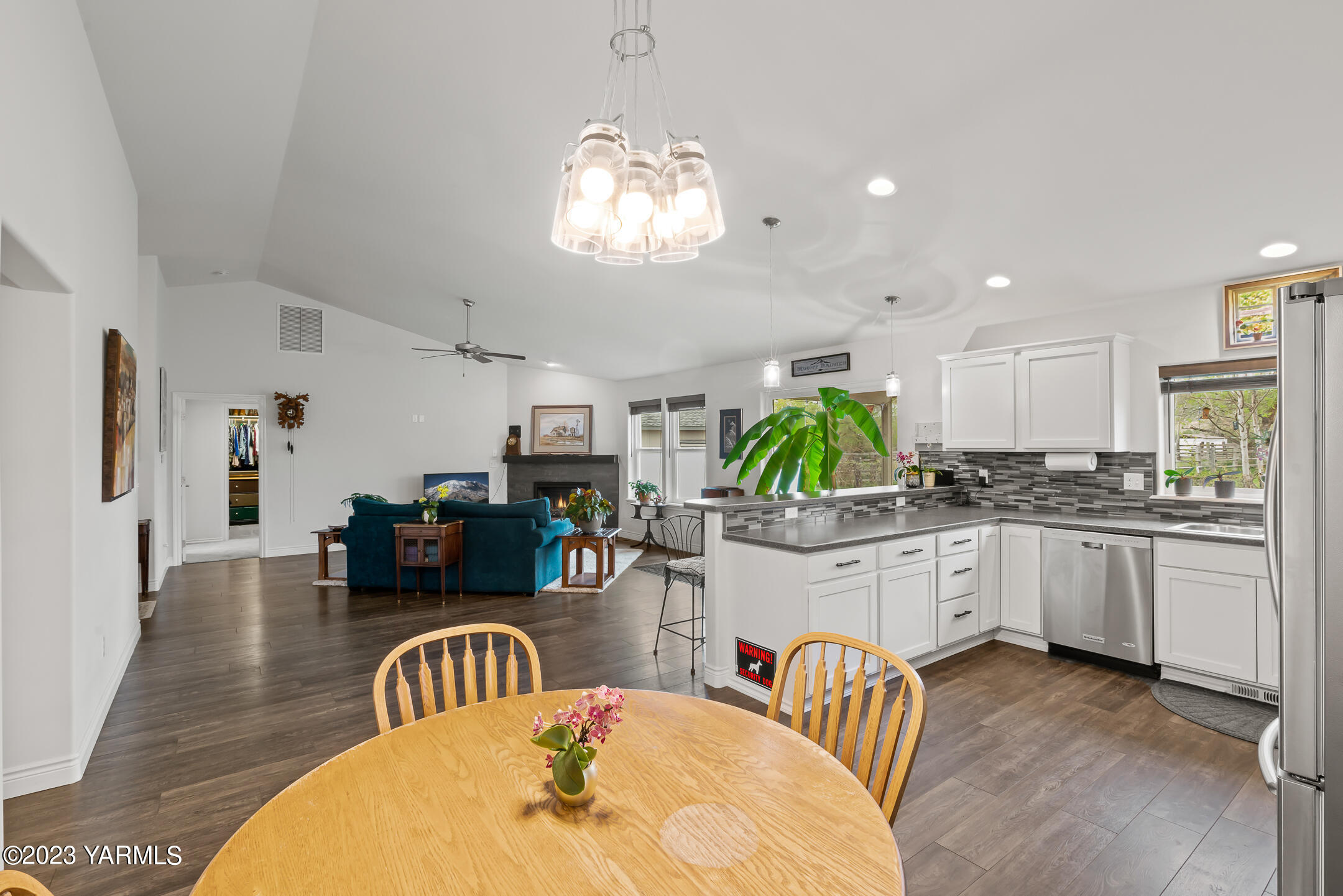 5908 Crestfields Rd