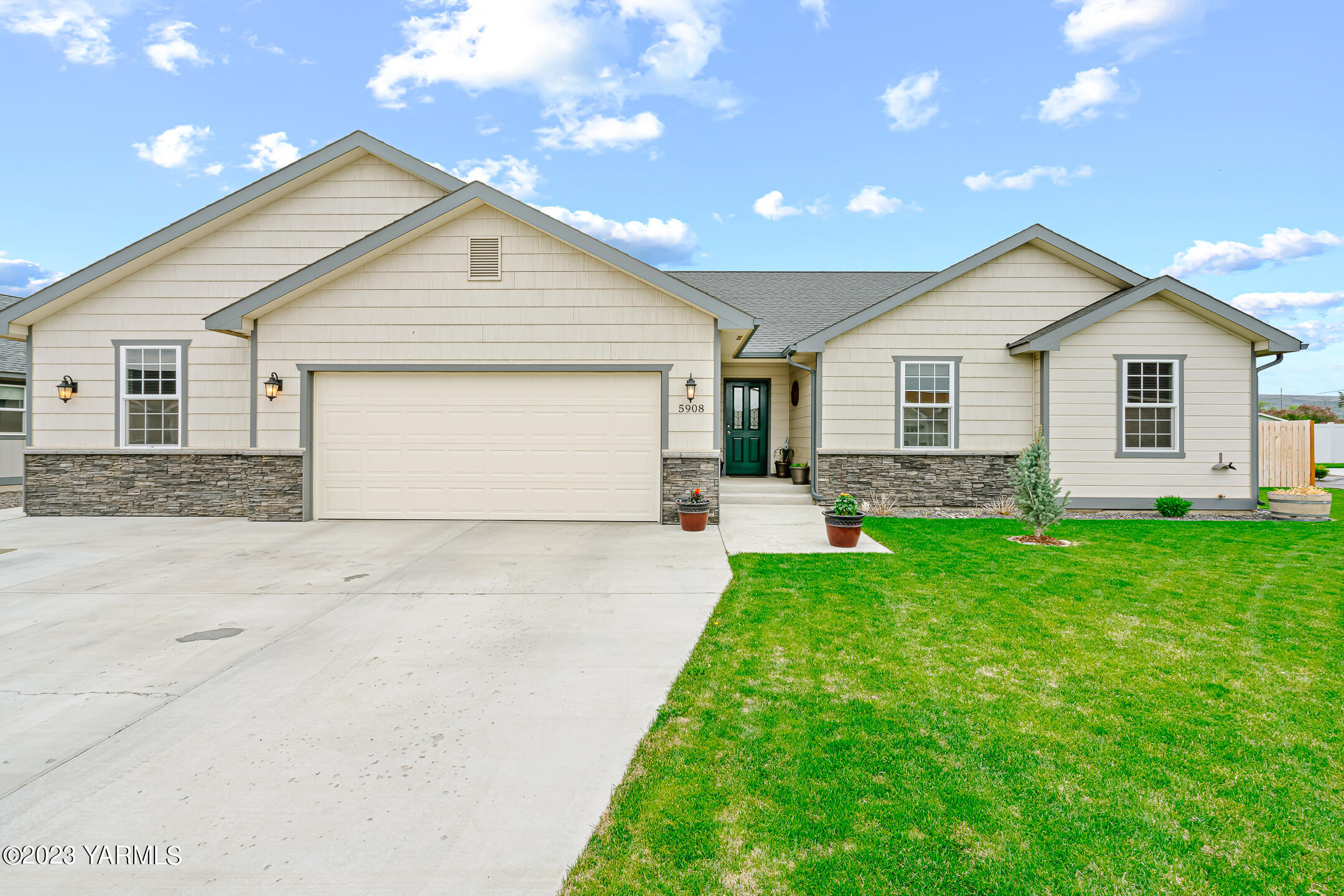 5908 Crestfields Rd