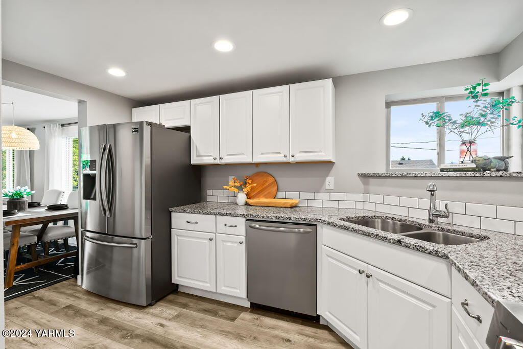216 S 35th Ave
