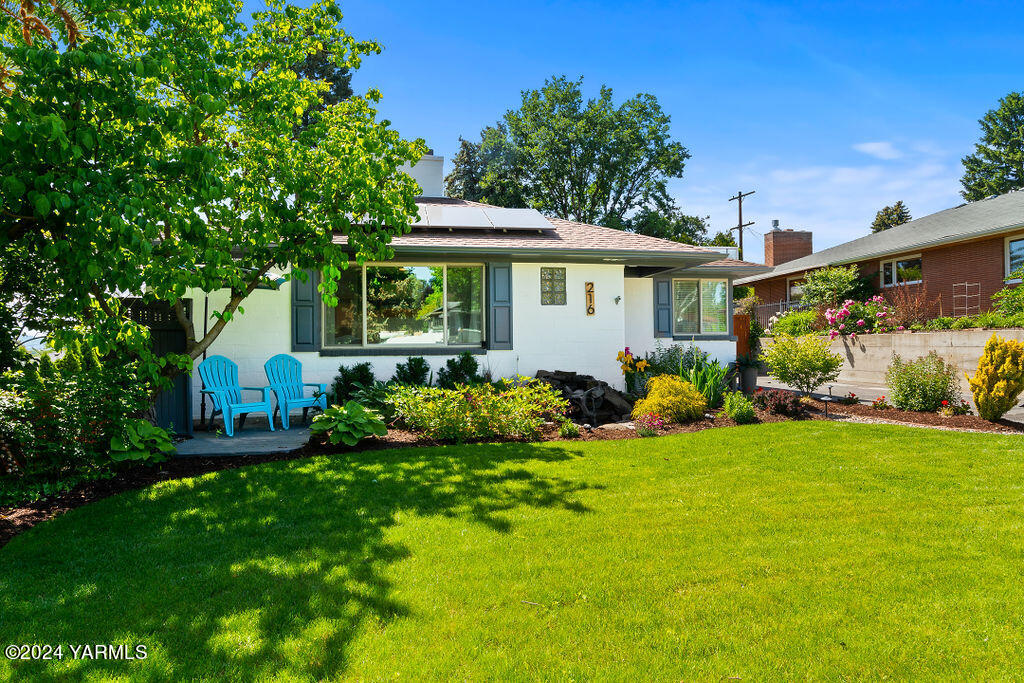 216 S 35th Ave