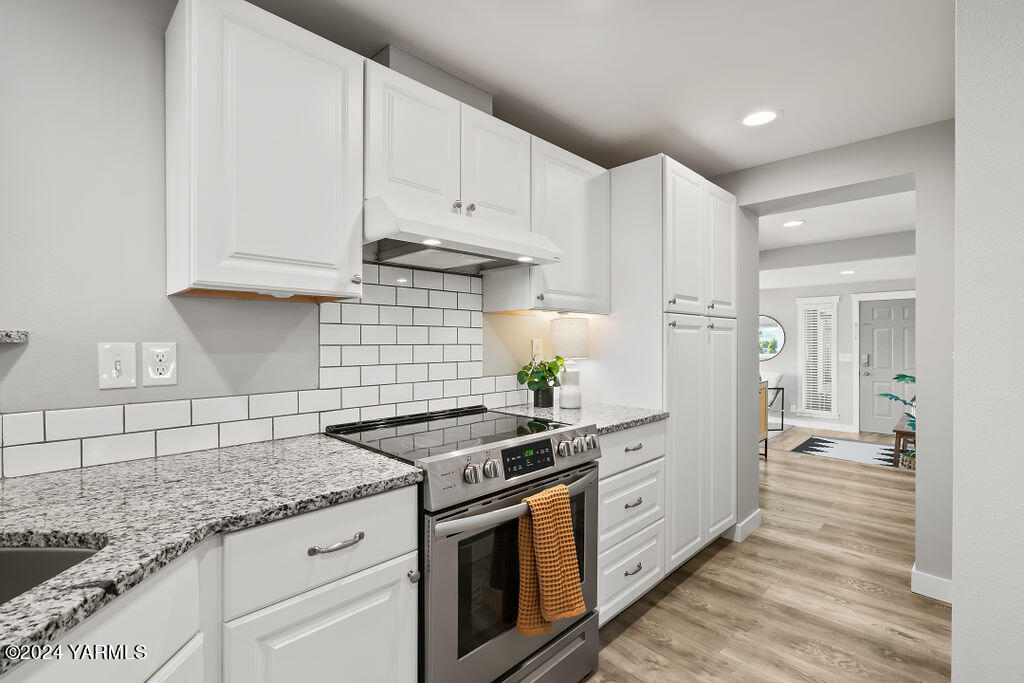 216 S 35th Ave