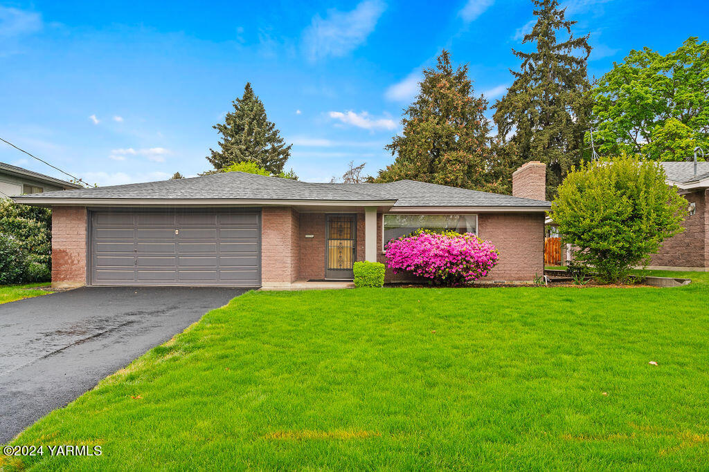 1012 S 33rd Ave