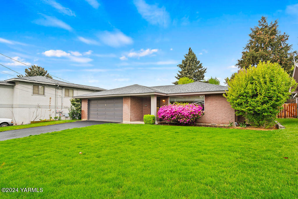 1012 S 33rd Ave