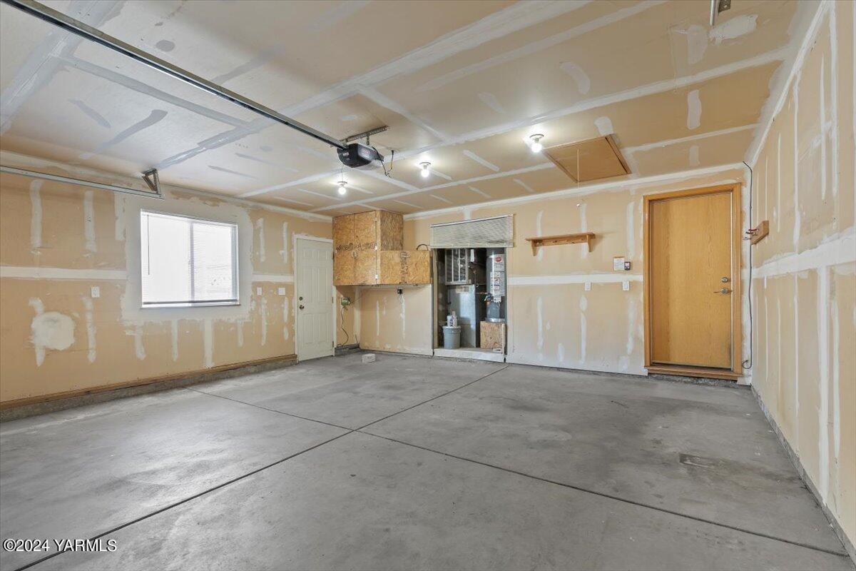 509 N 77th Ave