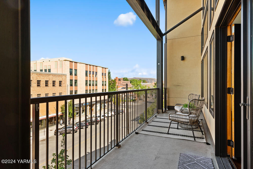 17 N 3rd St Unit: 310