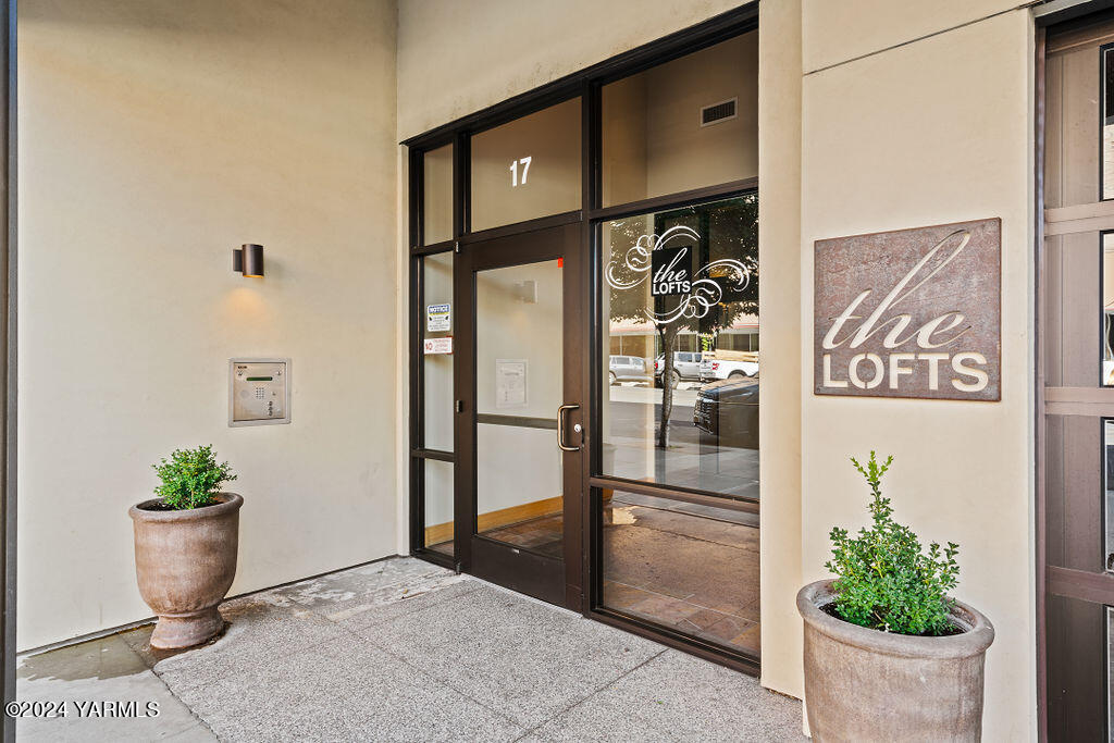 17 N 3rd St Unit: 310