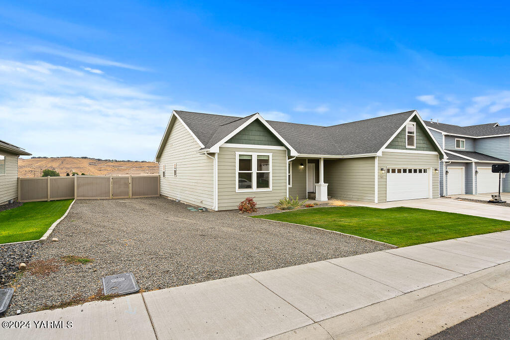 1505 W Naches Ave