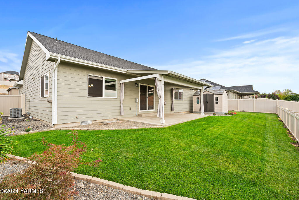 1505 W Naches Ave