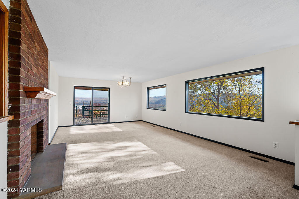 804 Ridgeview Ave