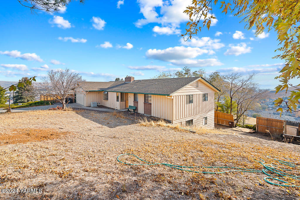 804 Ridgeview Ave