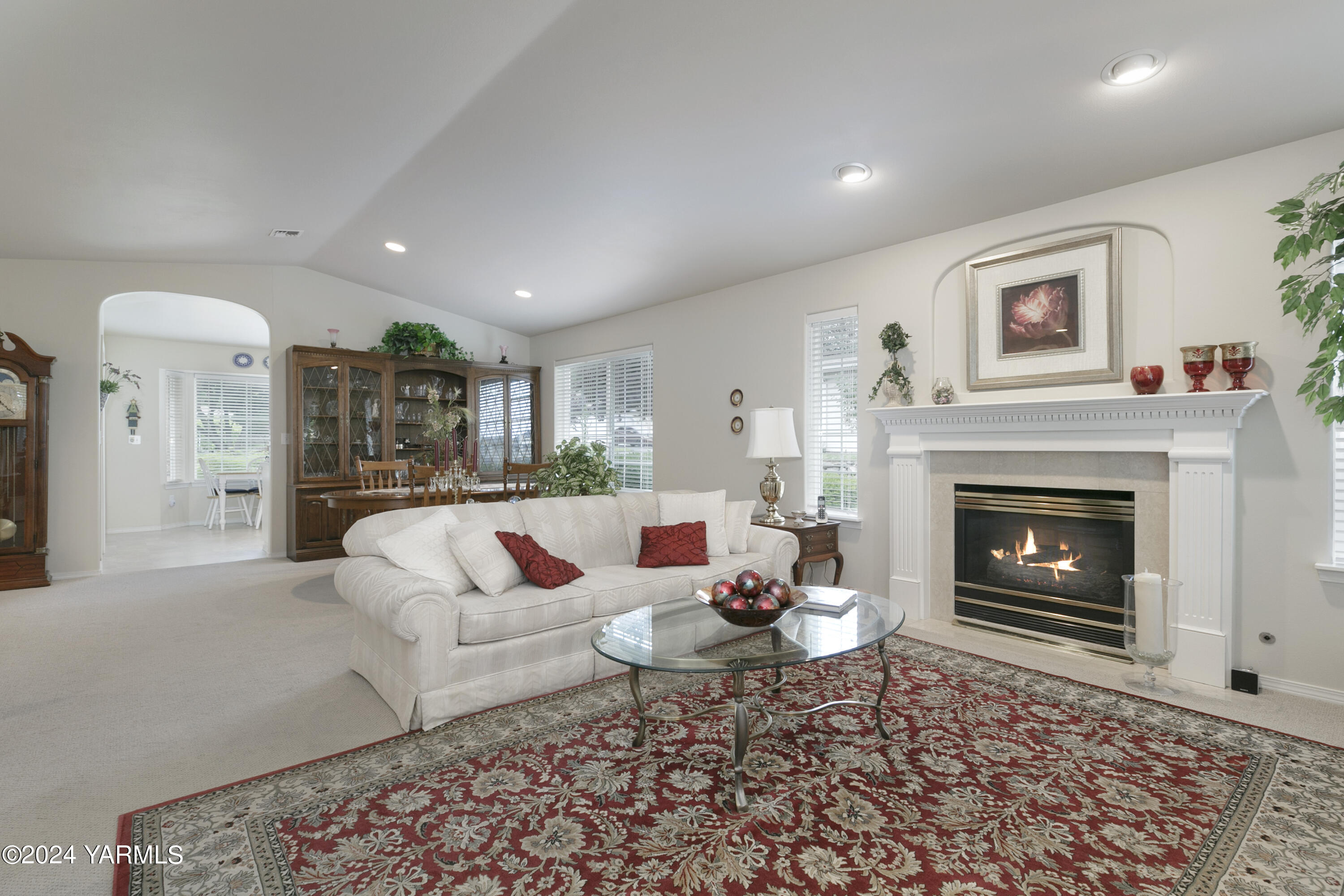 3402 Fairbanks Ave