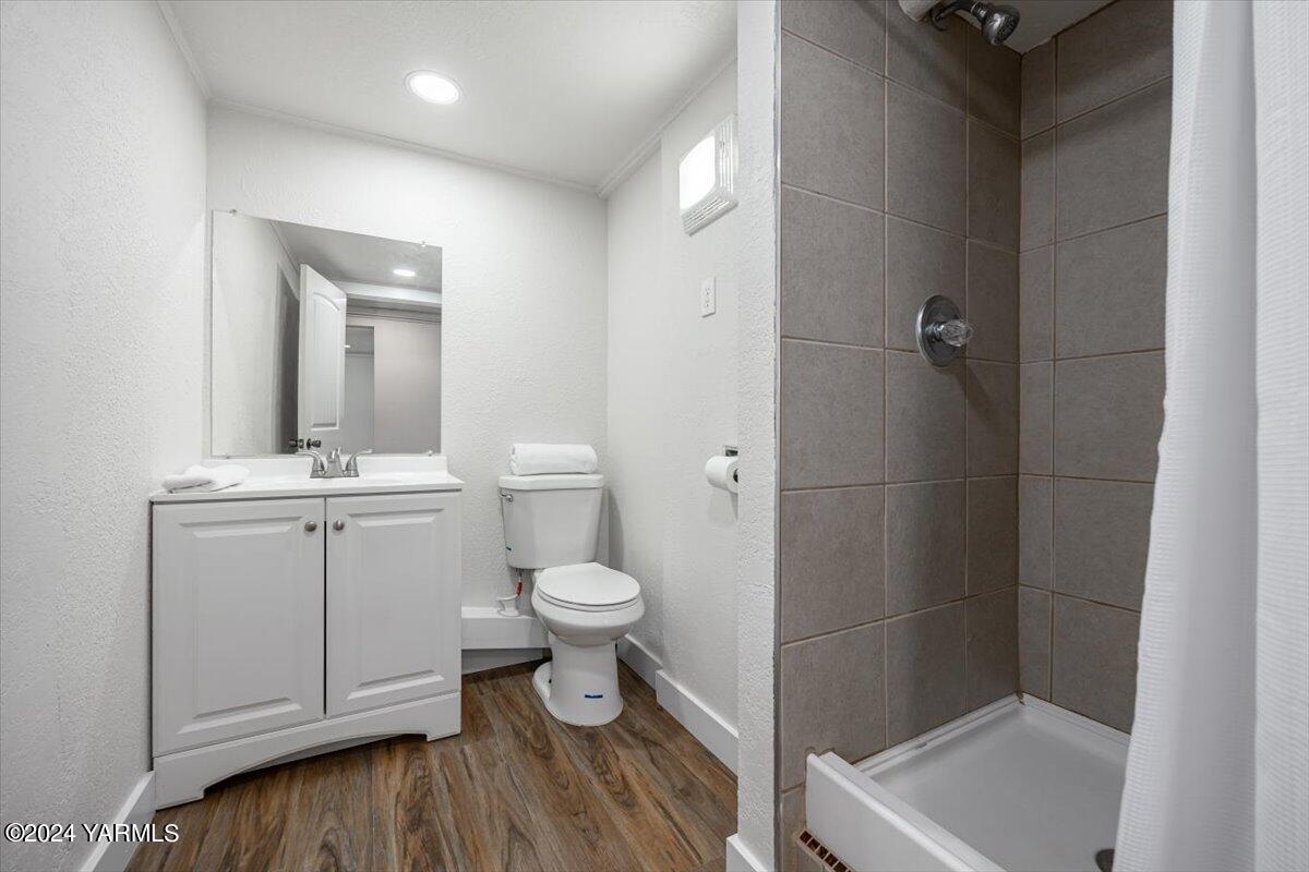 164 Hawthorne Dr