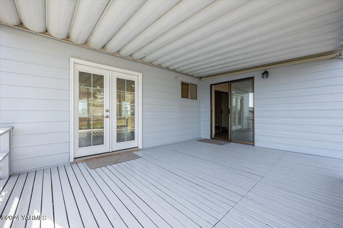 164 Hawthorne Dr