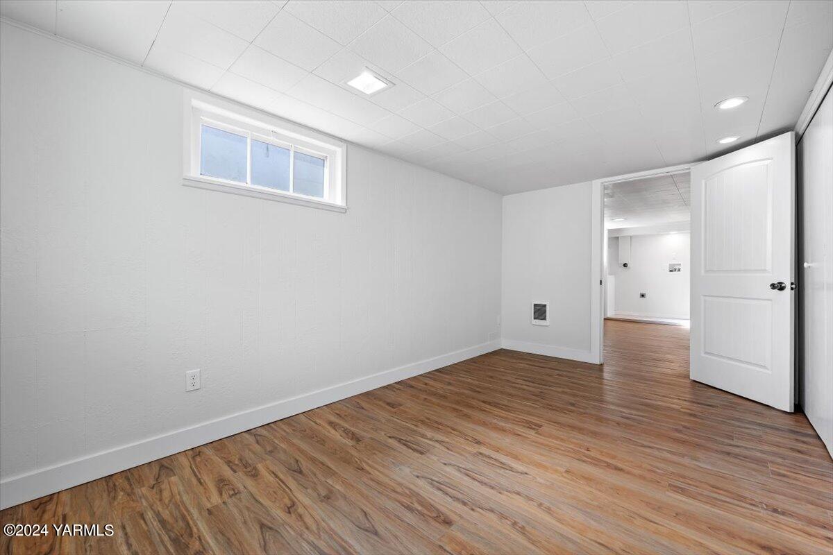 164 Hawthorne Dr