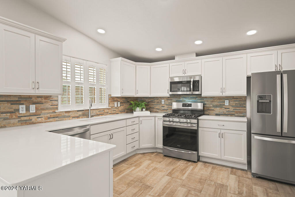 9510 W Walnut
