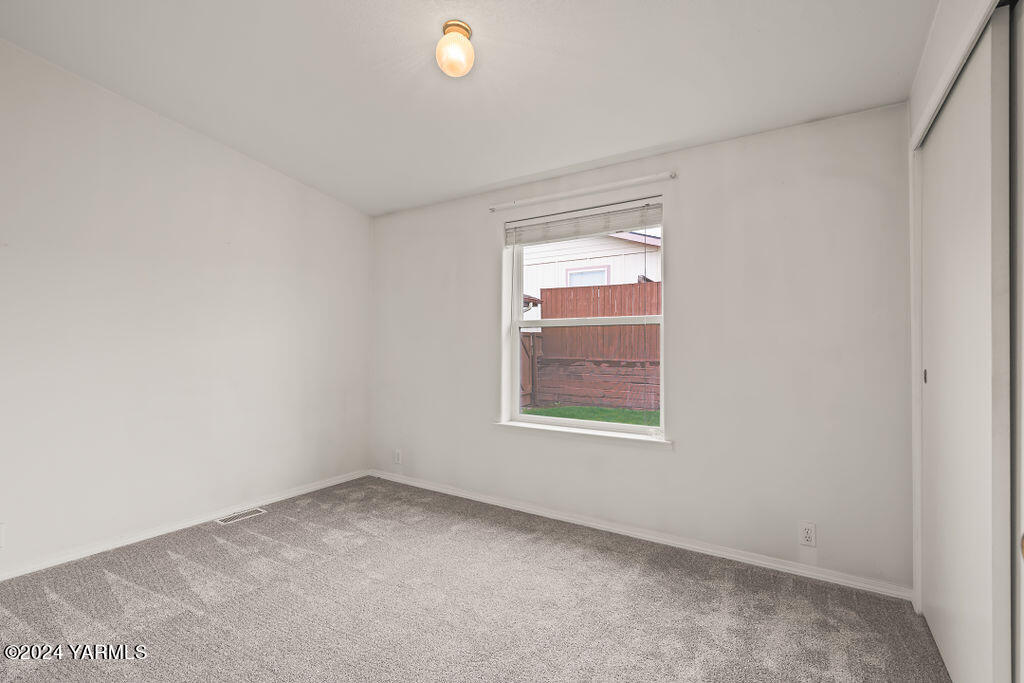 9510 W Walnut