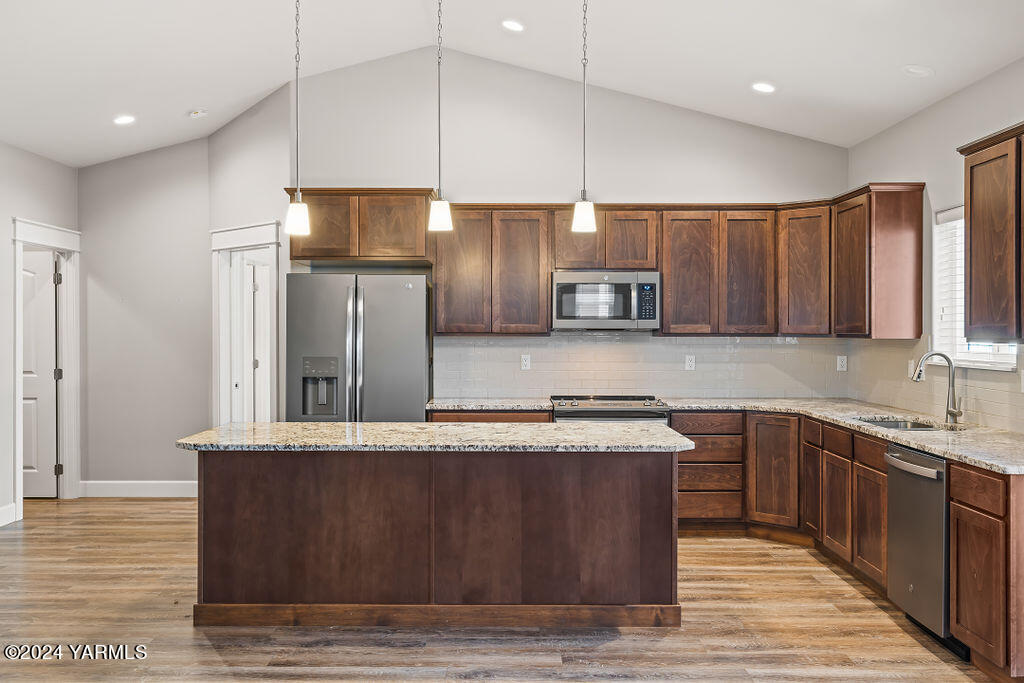 8809 Kail Dr