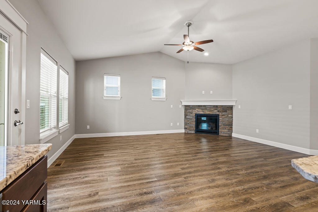8809 Kail Dr