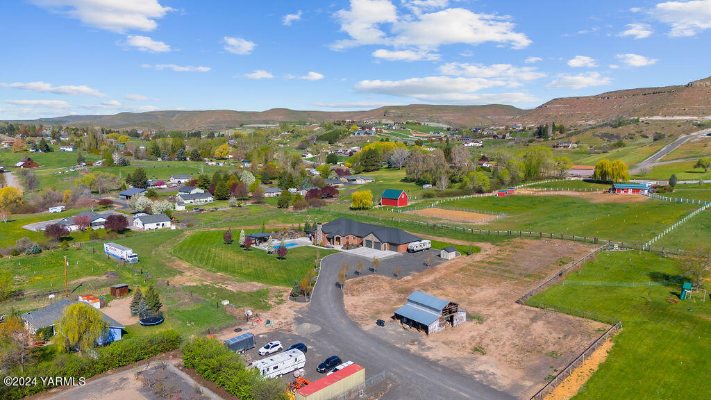 3663 Selah Loop Rd
