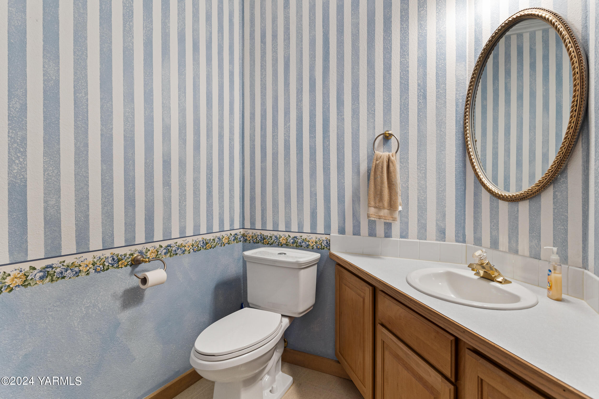 3701 Fairbanks Ave Unit: G-27