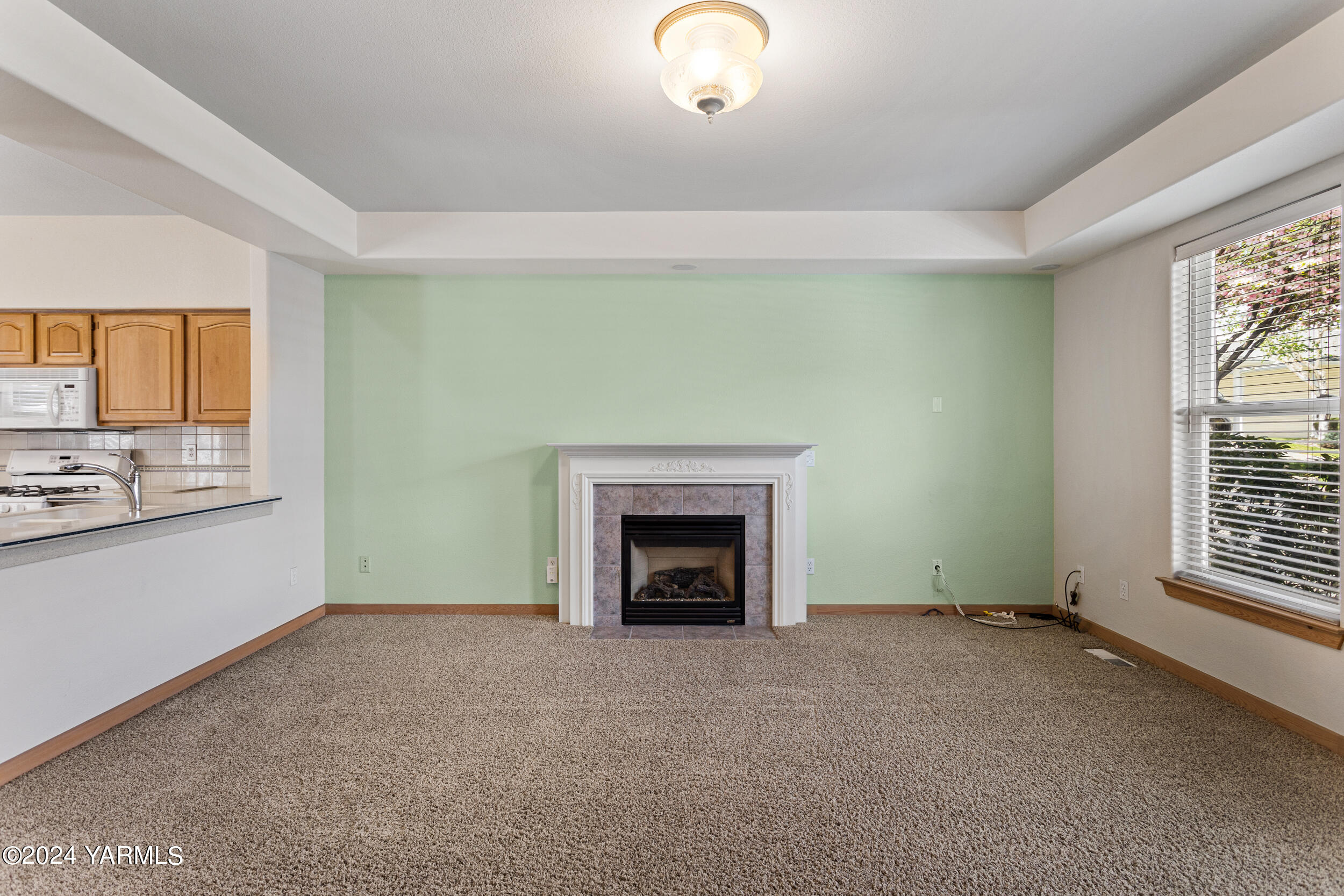 3701 Fairbanks Ave Unit: G-27