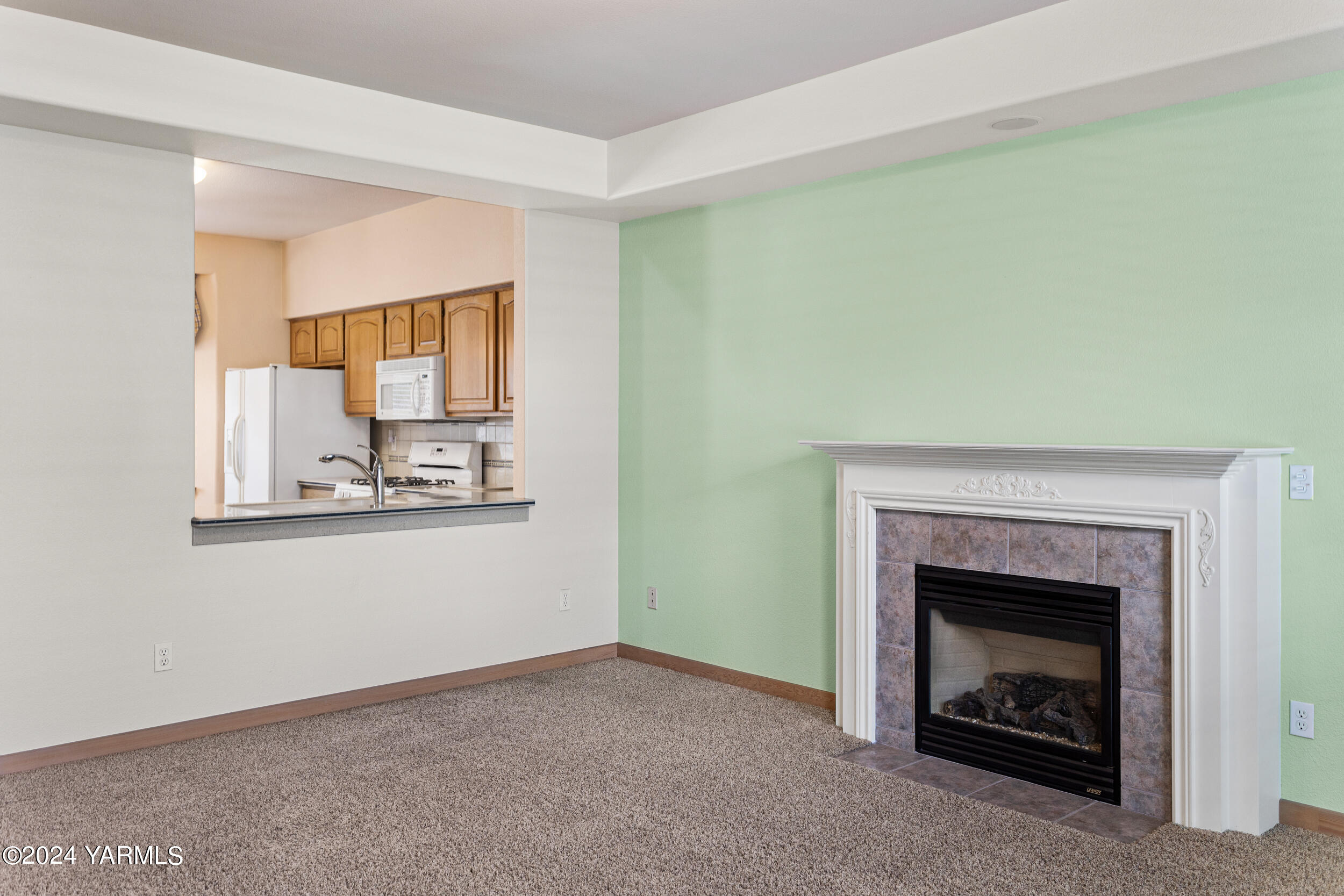 3701 Fairbanks Ave Unit: G-27