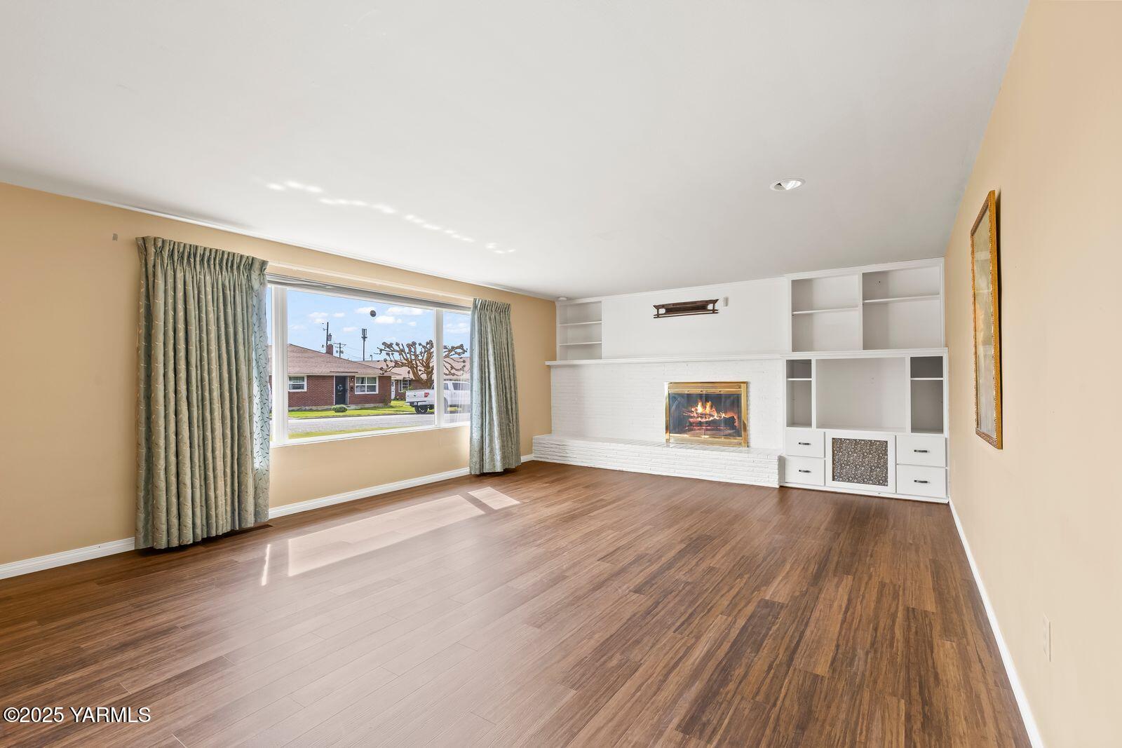 220 N 42nd Ave