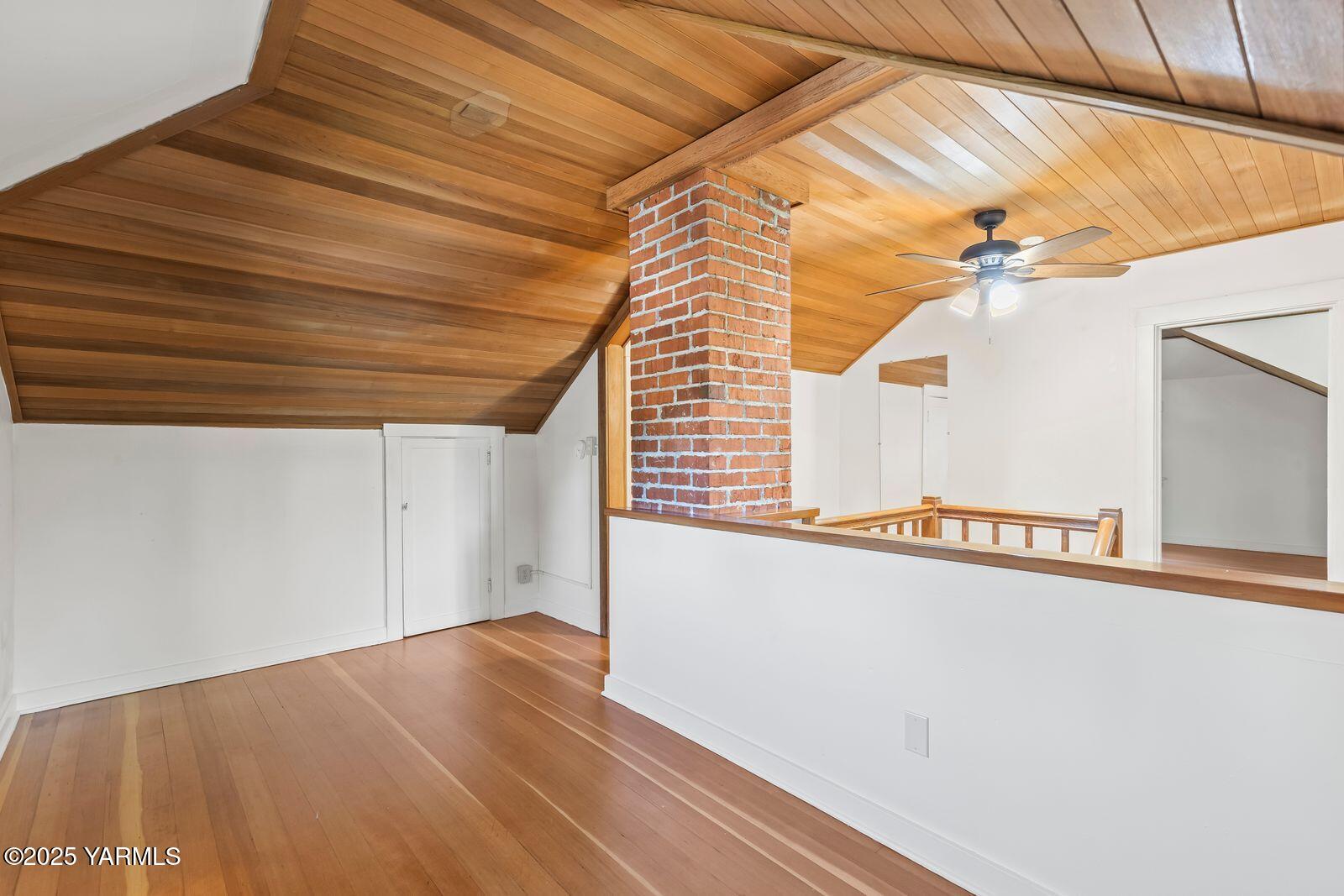 220 N 23rd Ave