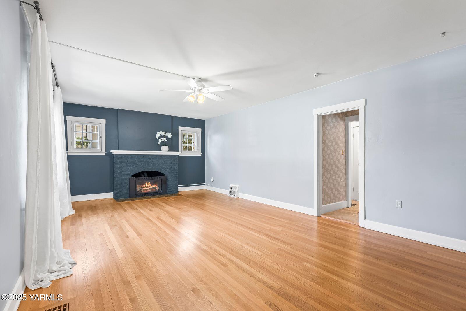 220 N 23rd Ave