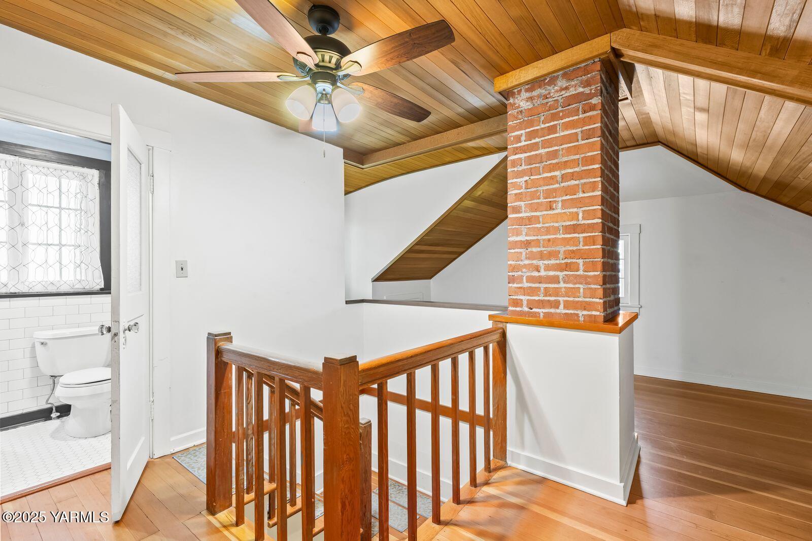 220 N 23rd Ave