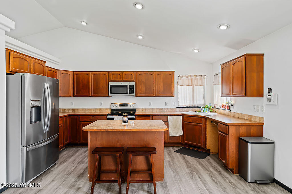 2011 S 58th Ave