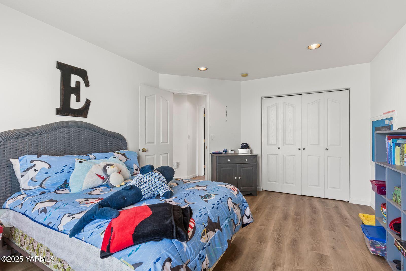 190 Shadbolt Rd